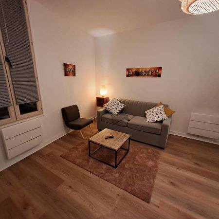 Le Saint Jean , Centre Historique, Wifi, Tout Equipe, Ideal Famille, Business, Ou Simple Escapade Ниор Екстериор снимка