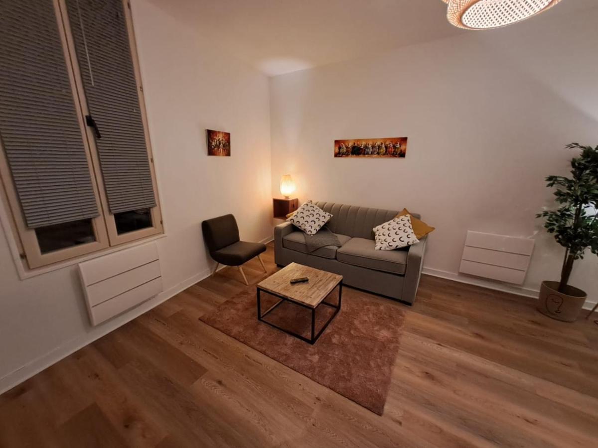 Le Saint Jean , Centre Historique, Wifi, Tout Equipe, Ideal Famille, Business, Ou Simple Escapade Ниор Екстериор снимка