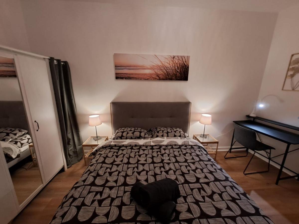 Le Saint Jean , Centre Historique, Wifi, Tout Equipe, Ideal Famille, Business, Ou Simple Escapade Ниор Екстериор снимка